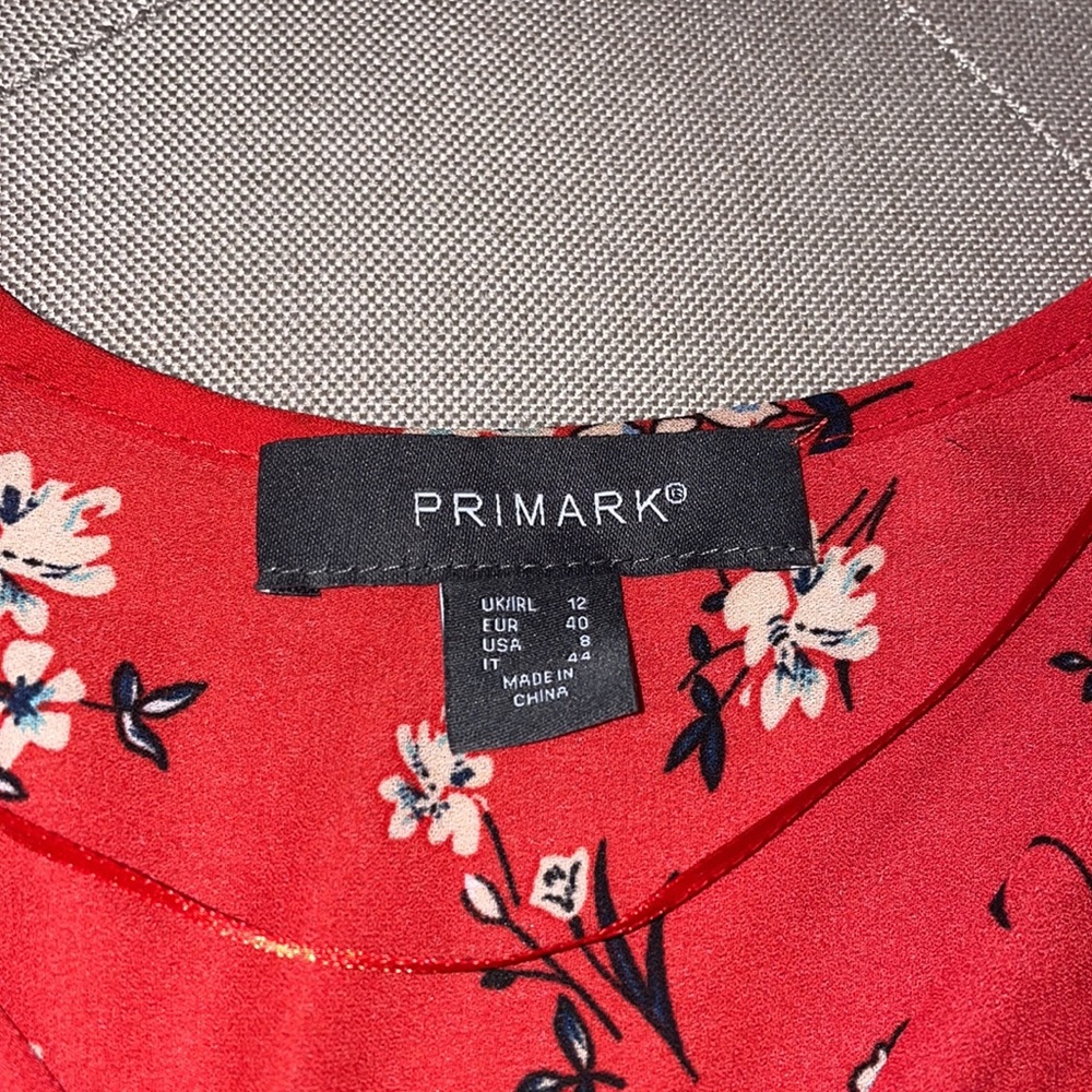 Red floral blouse top dress shirt - Picture 2 of 5